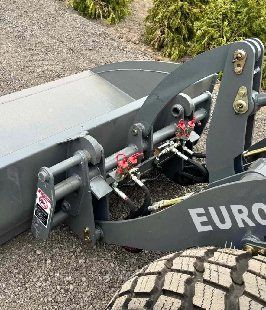 Euroloader L20 hjullastare 3.4 ton lyfter material