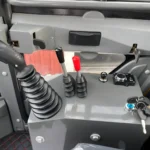 Instrumentpanel och knappar i Euroloader L30T hjullastare