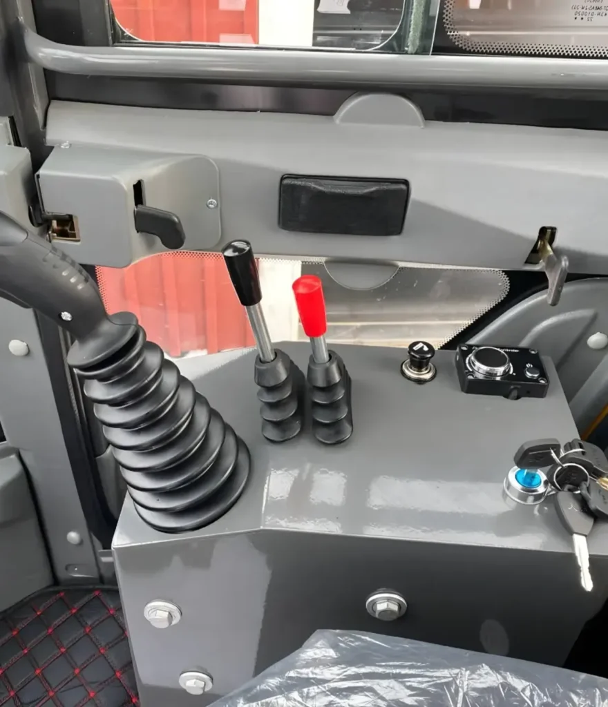 Instrumentpanel och knappar i Euroloader L30T hjullastare