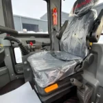 Förarstol och rymlig hytt i Euroloader L30T hjullastare