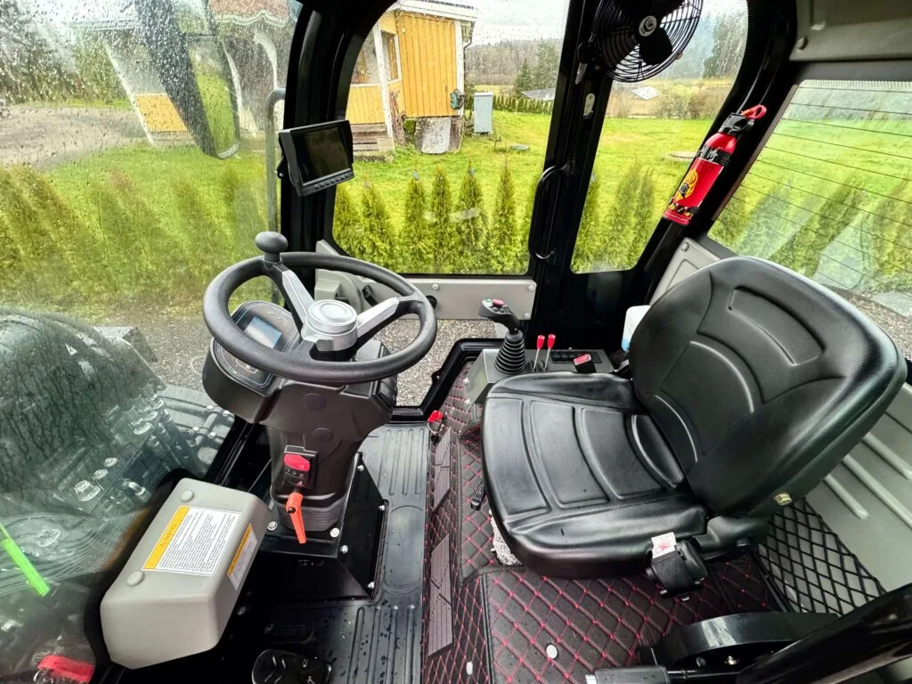 Kompakt Ravell 1280 fräscha interiör